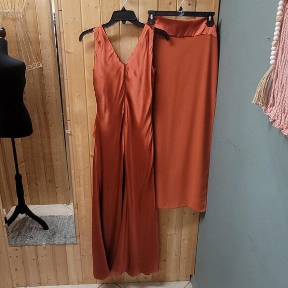 Stunning Orange Satin Three-Piece Bridesmaid Dress - Size 4 - Picture 2 of 5